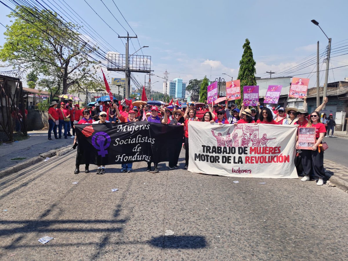rociowalkiria's tweet image. 1ro de Mayo día de la clase trabajadora ✊
#MujeresSocialistasHn
#PCH #JCH
#TerritorioEricMartínez #T1
#RixiPresidenta
#Elgorditonoseva
@PartidoLibre