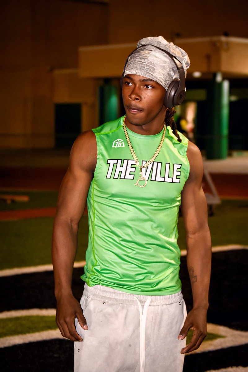 NikolasB_36's tweet image. 10.46 100m NEW PR. 200m 21.37 NEW PR. Dual Sport Athlete. watch me work, only getting better from here @sreldiablorojo @CoachTroop3 @DannyLockhartS1 @GregBiggins @BrandonHuffman @adamgorney