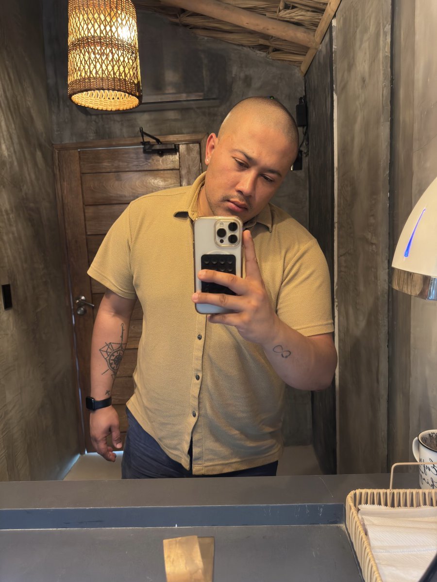 Edward José tweet media