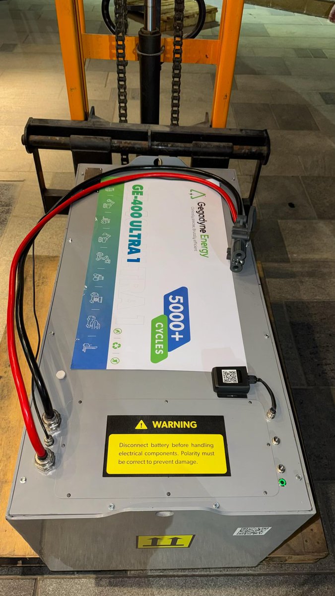 Everyone talks future #batteries.

We shipped it ! 

This is Gegadyne Energy  commercial traction battery —

now deployed across mobility and industrial ecosystems.

<15 min charge time (4C)

Handles -800A 

Industry First - 5,000+ cycles. 10,000+ hours of key-on runtime