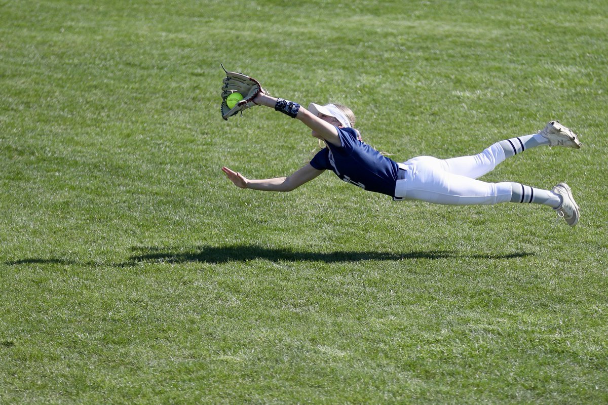 Braelyn Boogerd with the Web Gem against Pipestone.