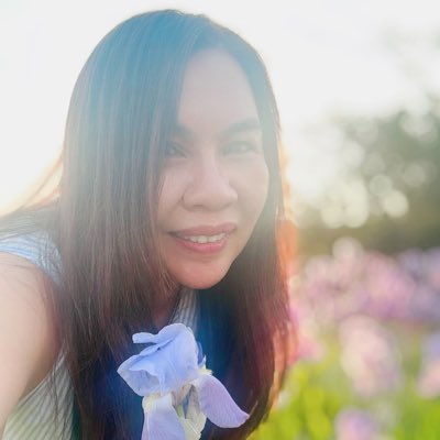 มุมใดมีเเสง  อีกมุมหนึ่งจะมีเงา  มุมไหนมีคนชมเรา  อีกมุมจะมีคนนินทา  😏🫵👊