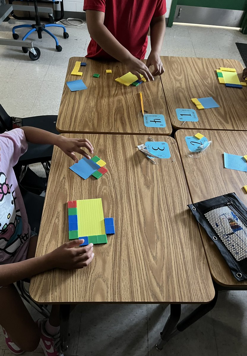 Ms. Boyer's class tweet media