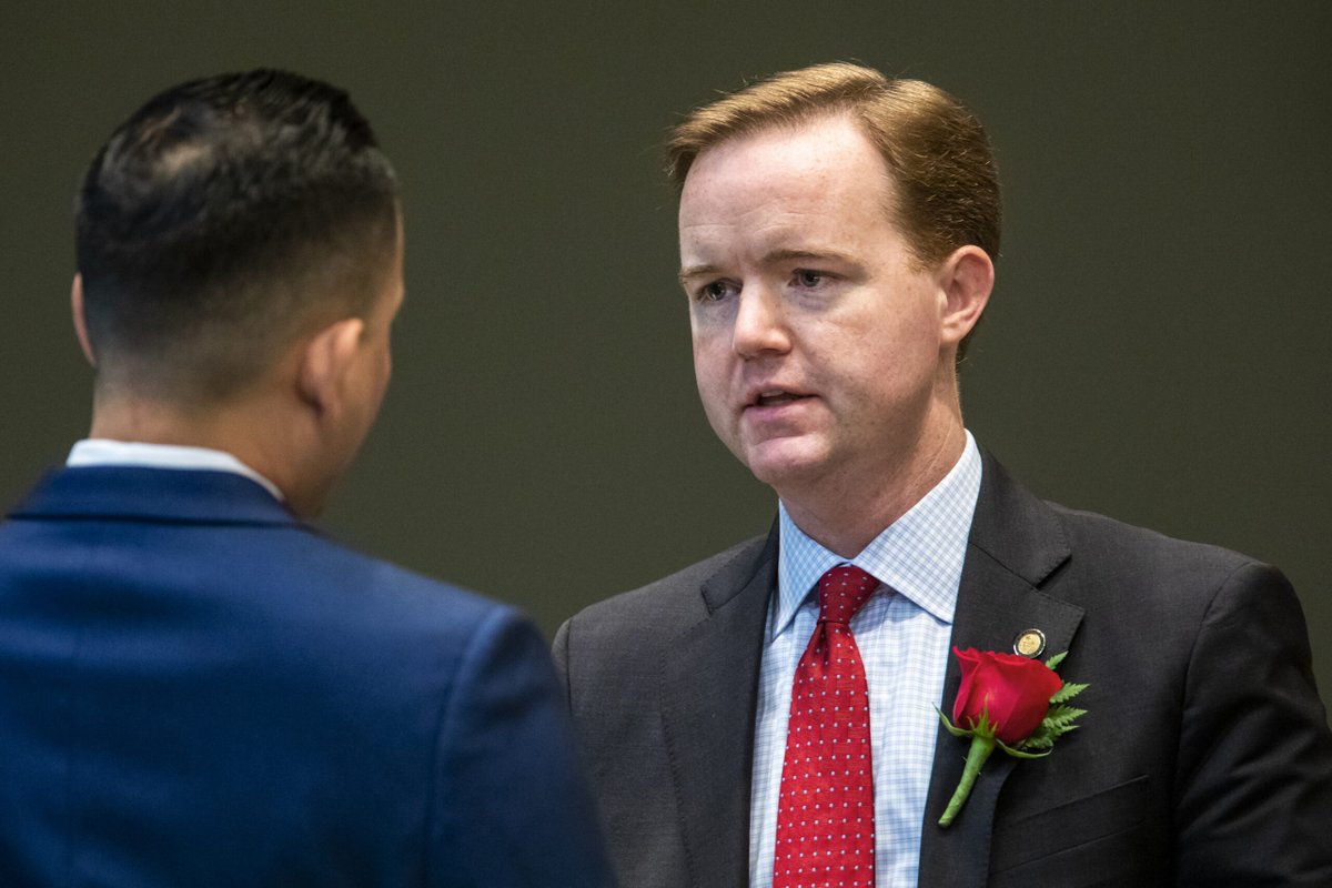 Fla_Pol's tweet photo. Legislature repeals ‘#FreeKill’ law, ending ‘unjust’ ban on lawsuits over certain medical malpractice deaths

Reporting by @JesseScheckner

https://t.co/hP0MVcgTL9

#FlaPol https://t.co/zbkA45Wccs