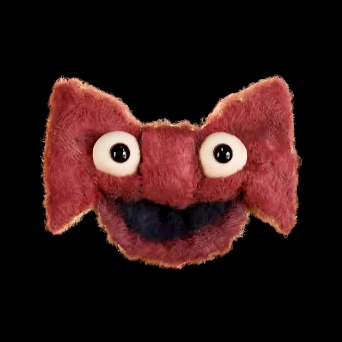undertimesloppr's tweet image. It’s alive and won’t stop smiling