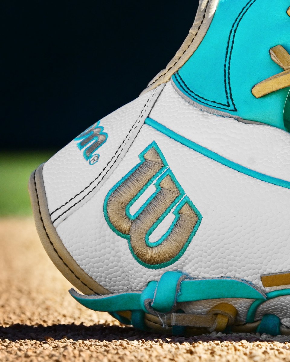 Wilson Baseball & Softball (@wilsonballglove) on Twitter photo More than a dozen new pro stock gloves arrive next week. 
Get a first look: bit.ly/wilsonsummer25 More than a dozen new pro stock gloves arrive next week. 
Get a first look: bit.ly/wilsonsummer25