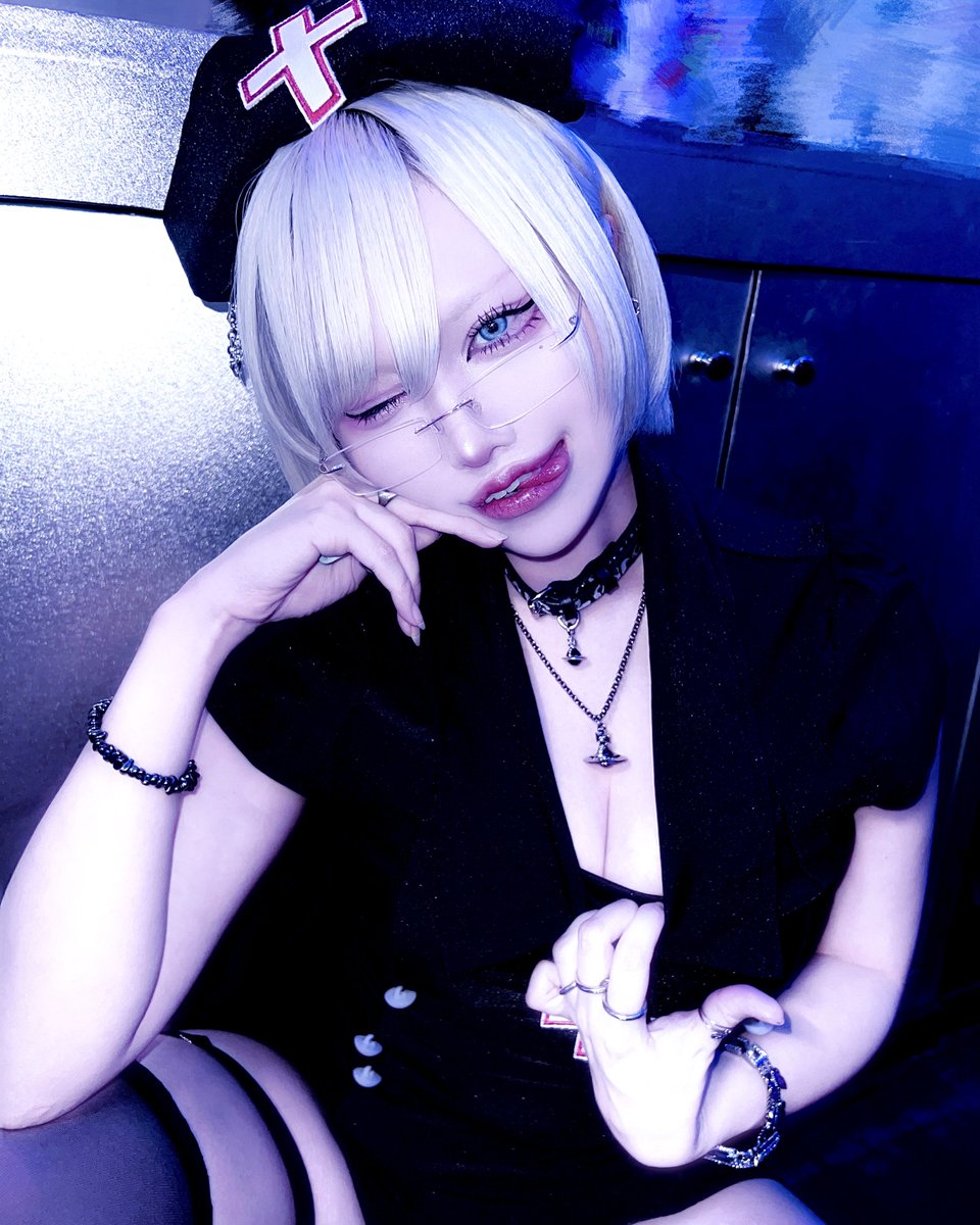 devi_melk's tweet photo. よちよち、痛いの痛いの飛んでけ~~~❕❕❕ https://t.co/cbo9c9nfRG