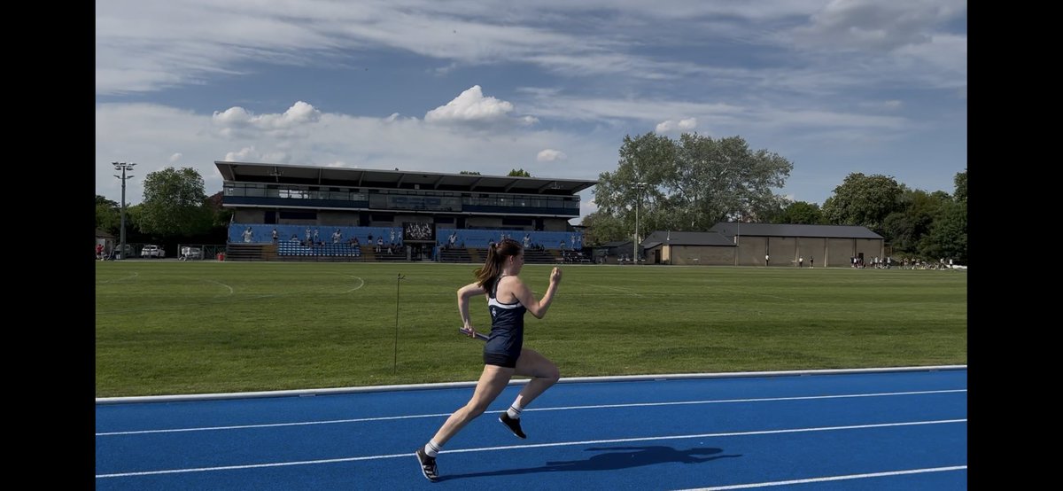 ShrewsSAthletic's tweet photo. Great day at the Achilles Relays at Oxford Uni! Our pupils loved being part of this historic event. Highlights: U15 girls winning 4x200m, U20 boys dominating 4x400m &amp; 4x800m finals. Amazing sportsmanship &amp; friendships made. Can't wait for the Shrops Club Individual Championships https://t.co/dT1FEPudjV