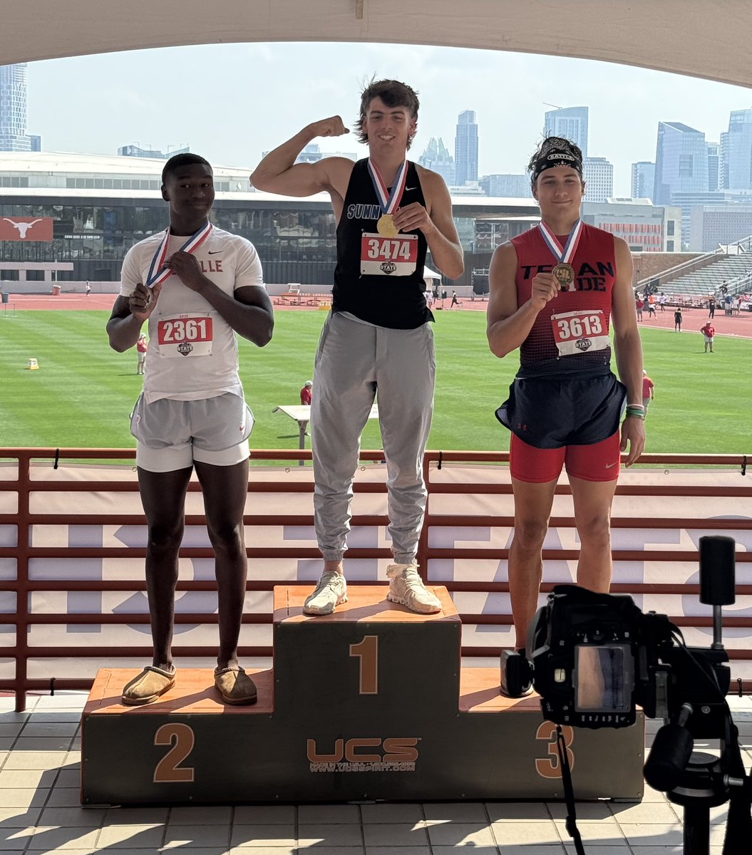 STATE CHAMPION, CADE ANDREWS! Huge congrats to Cade for winning the TRIPLE JUMP and becoming the GOLD MEDALIST! Let’s. Gooooooo!!! 🥇🏆🥇