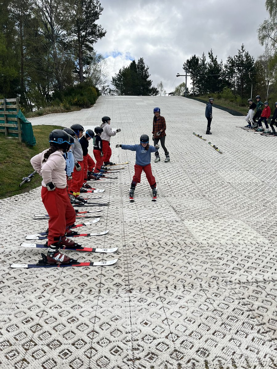 Longstone Primary School tweet media