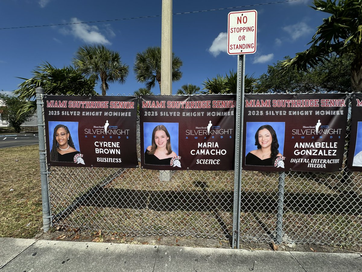 RidgeInteracts's tweet image. time to celebrate, show love & pride to our Spartan @MiamiHerald #2025SilverKnightNominees
this year’s interview sessions our nominees received mentorship from #SpartanAlumni & Silver Knight nominee & Honorable Mention Winner Martavius Lyons- wishing the best for May 14!