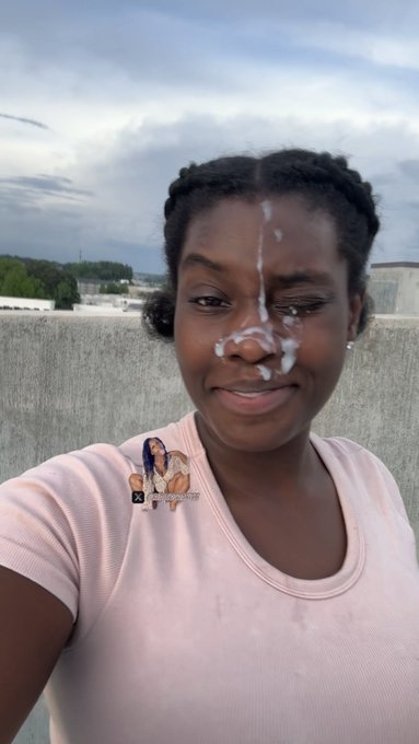 Watch FT QUEEN👑💦's leaked NSFW photo on TwXstars