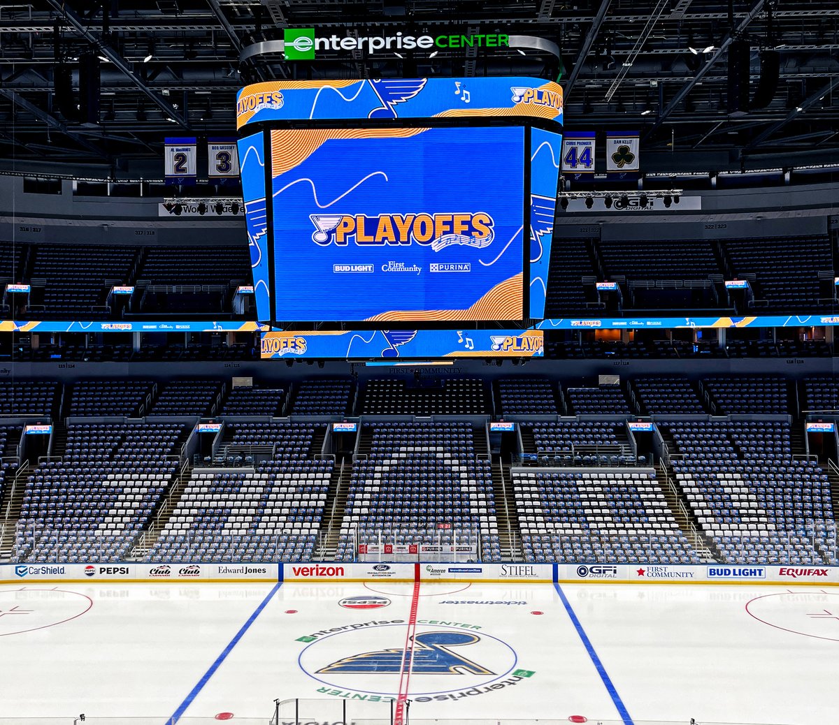 StLouisBlues's tweet image. Showing love for our city 💙 #WeAllBleedBlue