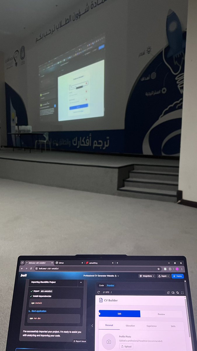 jjanna66's tweet photo. من احلا الفعاليات الي حضرتها، كنت متدربة و منظمة مع ذلك اسستفدت و اسستمتعت!
GDG is the best 🪄
#Build_With_AI #Build_With_AI_MENAT
#GDG_TU #Build_with_HashPlus https://t.co/t05608tsqB