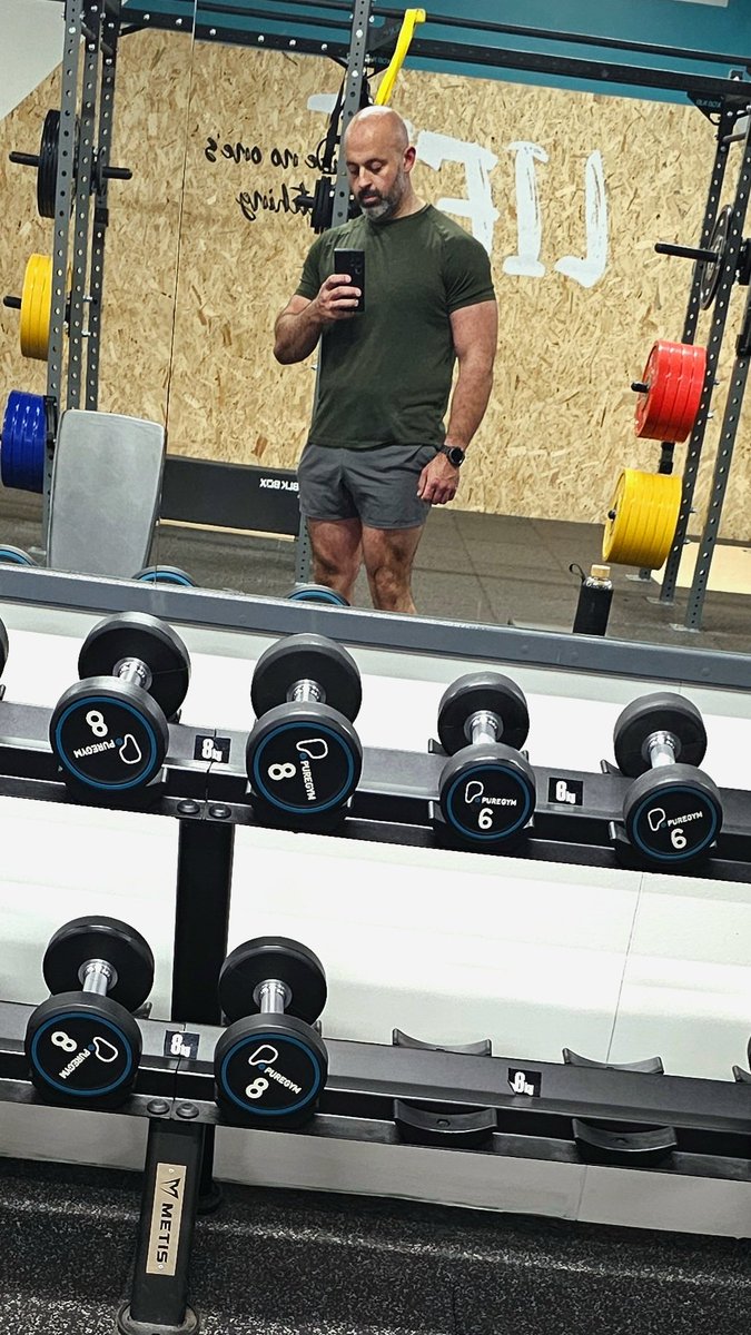 Getting the late night sessions in👌#gym