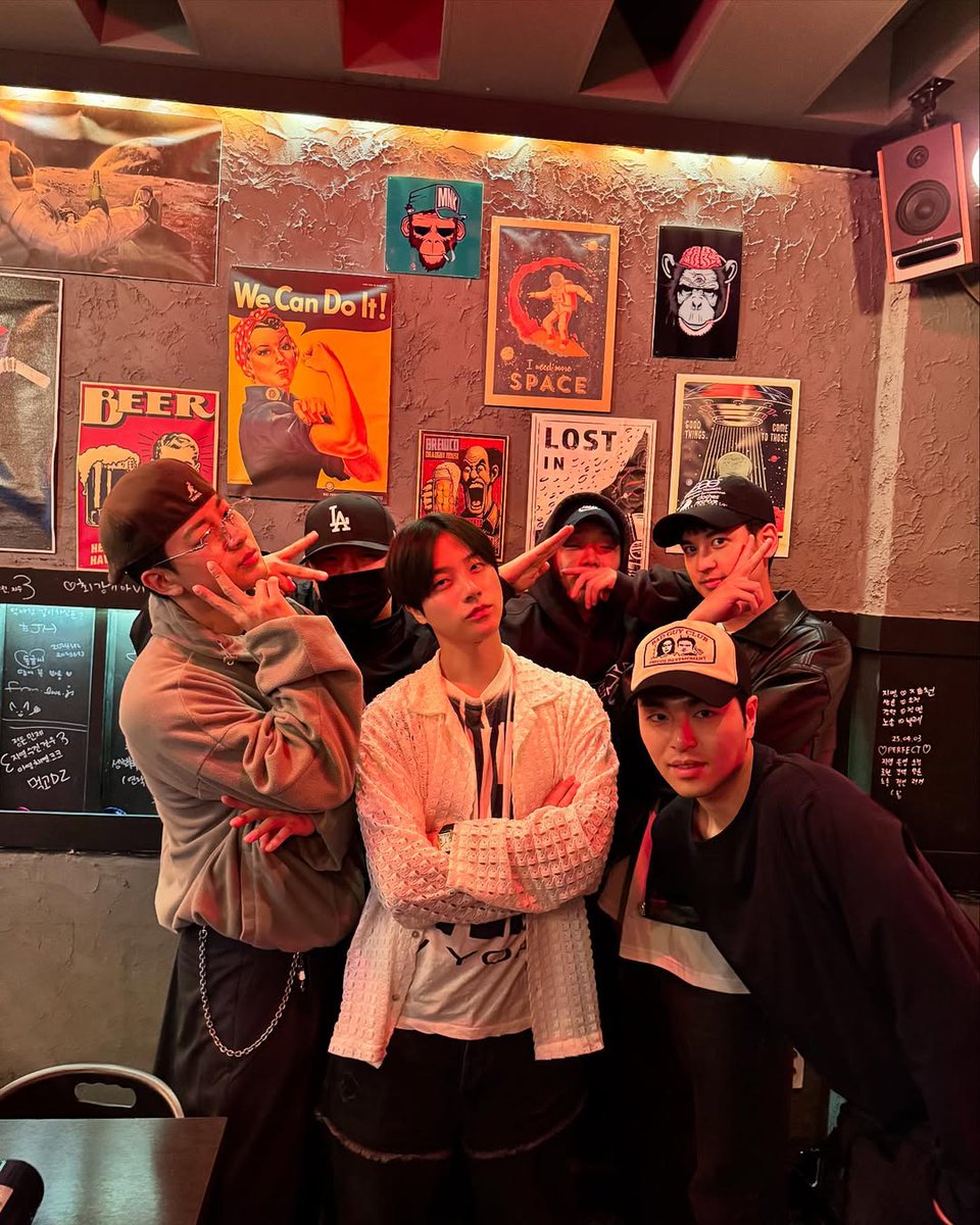 𝚛𝚎𝚟𝚊🧸 tweet media