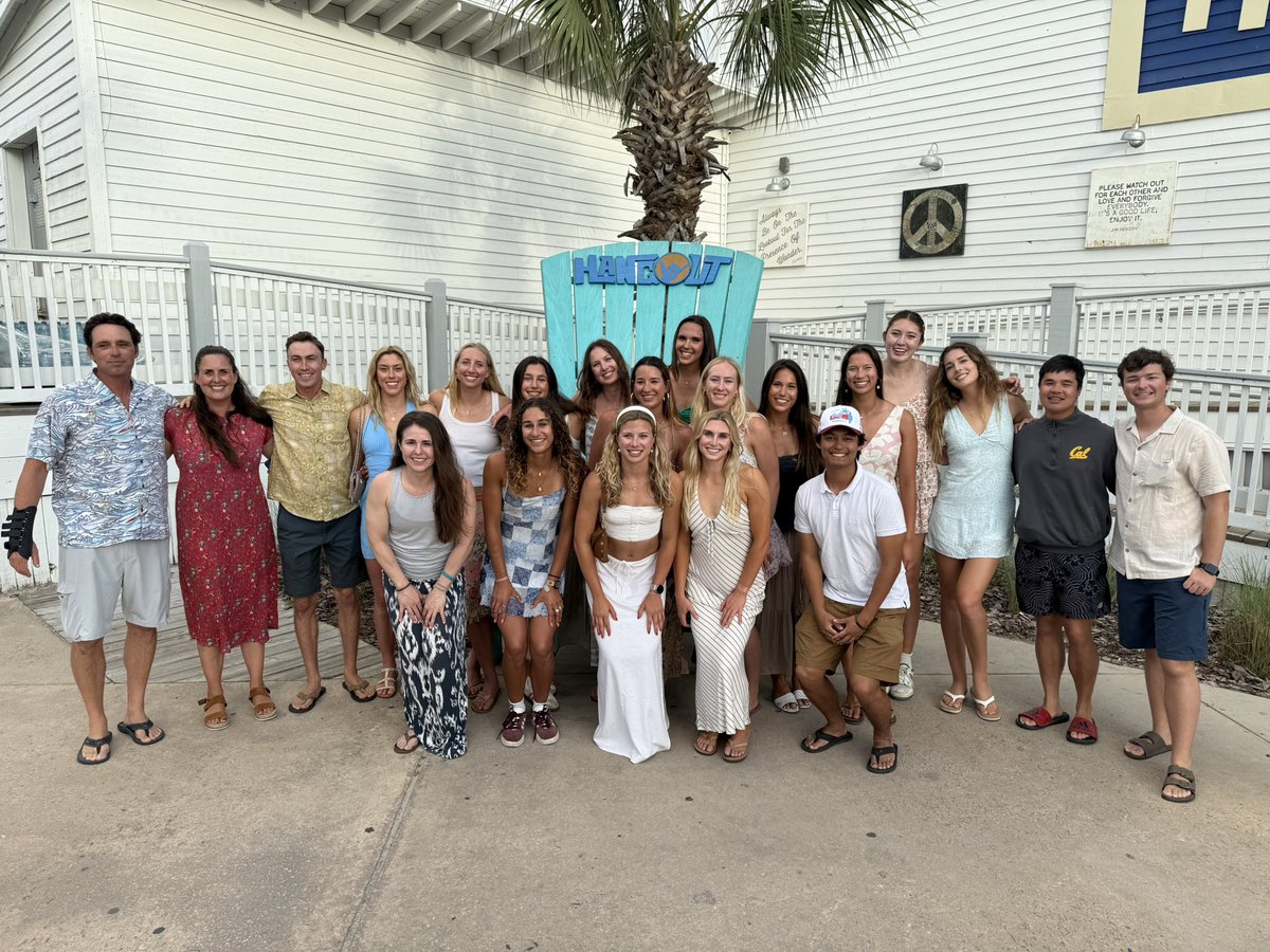 CalBeachVB's tweet photo. Just Hanging Out 🤙

Congrats to All-Americans Emma Donley and Portia Sherman on the new hardware! 🏆

#GoBears | #BeachBears https://t.co/Vj59bg3w1l