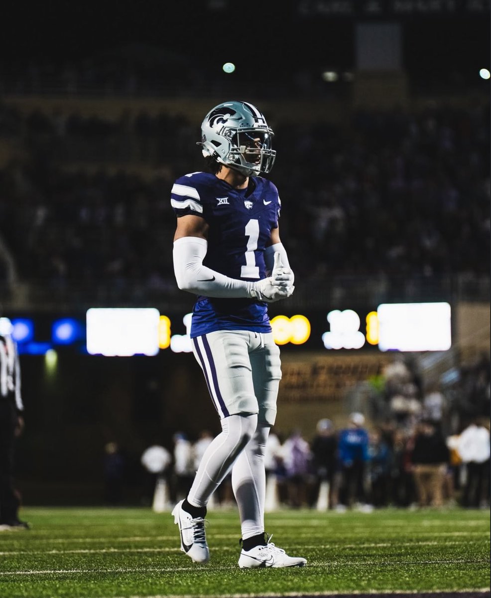| Khing “KT8” Thibodeaux | ’27 | 4⭐️ (@khingthibo_8) on Twitter photo Blessed to receive an Offer from Kansas State University !!
<a href="/CoachBuddyWyatt/">Buddy Wyatt</a>
<a href="/saincilaire/">Coach Ant Saincilaire</a> <a href="/TheCoachPitt/">William Pittman</a> <a href="/samspiegs/">Sam Spiegelman</a> <a href="/ChadSimmons_/">ChadSimmons</a> <a href="/SWiltfong_/">Steve Wiltfong</a> <a href="/TFloss32/">Todd Glawson</a> <a href="/Coach_Everett58/">Blake Everett</a> <a href="/MikeRoach247/">Mike Roach</a> <a href="/KStateFB/">K-State Football</a> Blessed to receive an Offer from Kansas State University !!
<a href="/CoachBuddyWyatt/">Buddy Wyatt</a>
<a href="/saincilaire/">Coach Ant Saincilaire</a> <a href="/TheCoachPitt/">William Pittman</a> <a href="/samspiegs/">Sam Spiegelman</a> <a href="/ChadSimmons_/">ChadSimmons</a> <a href="/SWiltfong_/">Steve Wiltfong</a> <a href="/TFloss32/">Todd Glawson</a> <a href="/Coach_Everett58/">Blake Everett</a> <a href="/MikeRoach247/">Mike Roach</a> <a href="/KStateFB/">K-State Football</a>