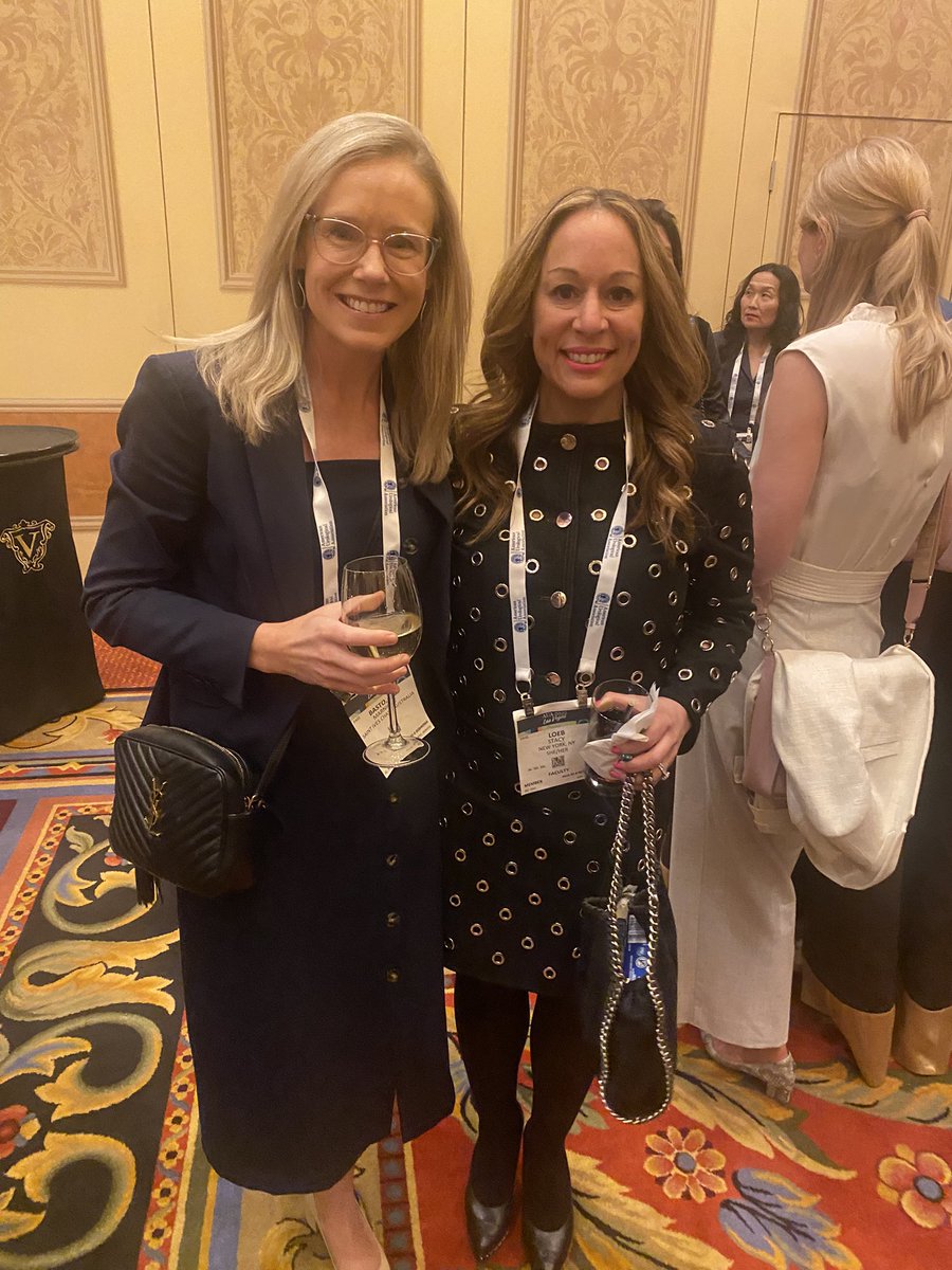 DrMarniqueB's tweet image. 🎰 Wrapped up an incredible week at #AUA25 in Las Vegas!
🌍 So grateful for the chance to meet urologists from all over the globe.
🤝 Reconnected with old friends and built new connections.
💡 Can’t wait to bring back all the knowledge and energy to my practice!
#AUA25