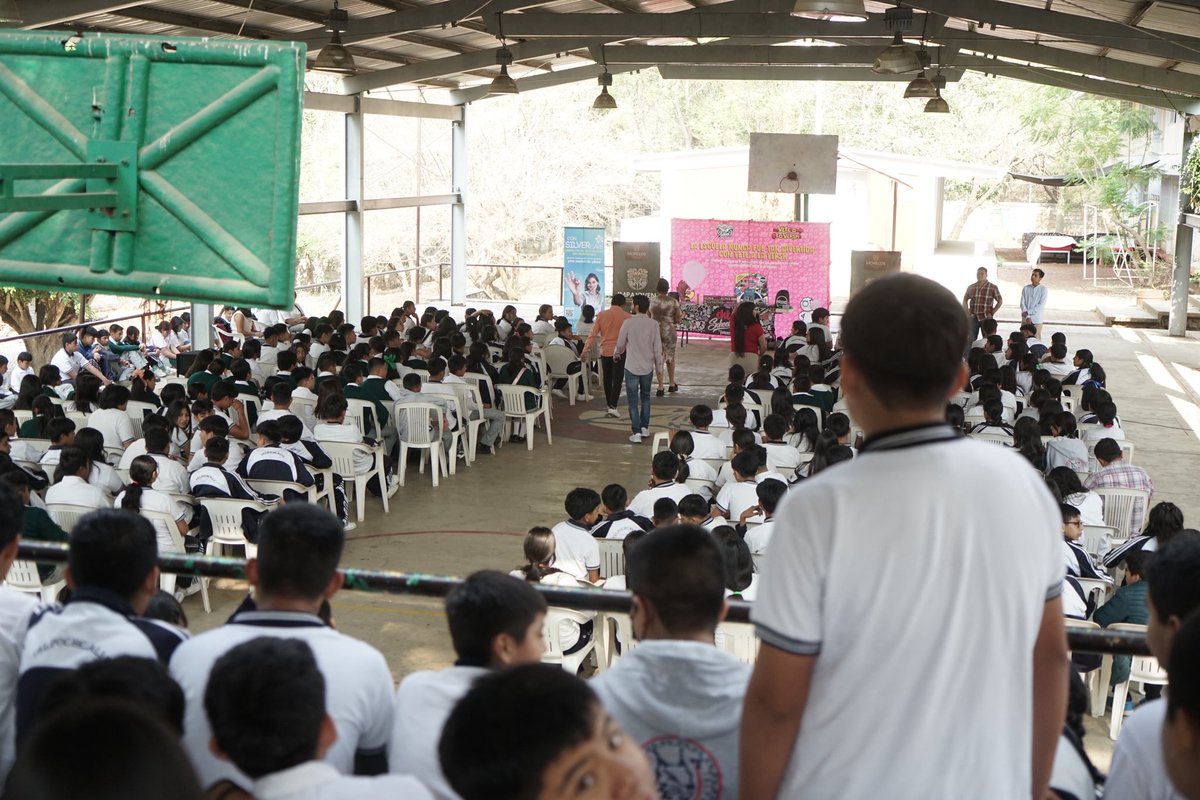 IMPAJOVEN's tweet photo. ¡CONCLUIMOS CON LA RUTA PRUDENCE! 🙌

Queremos agradecer a Preservativos Prudence por sumarse a nuestra jordana de educación sexual. 🏫

Sumamos esfuerzos para 
que las y los jóvenes del Estado de Morelos tengan una mayor responsabilidad al momento de iniciar su vida sexual. 👩‍❤️‍👨 https://t.co/Z0vqLOi0eA
