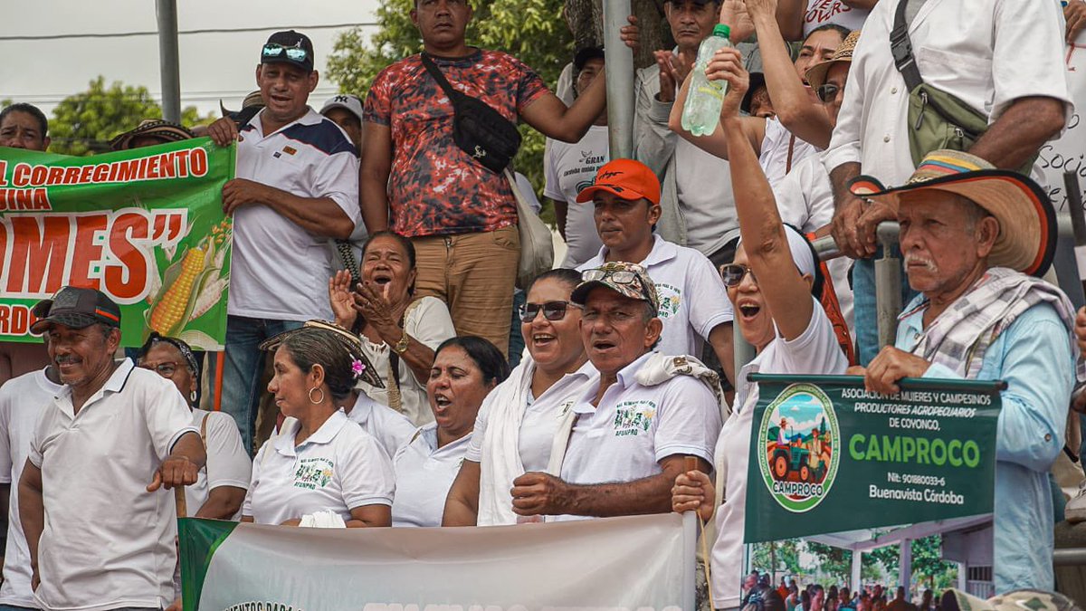 En Córdoba marchamos por la dignidad del pueblo, marchamos por la reivindicación de los derechos ciudadanos y marchamos para decirle #SíALaConsultaPopular

#DíaDelTrabajo