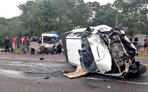 UNA PANDEMIA SIN VACUNA: LA IRRESPONSABILIDAD VIAL
Hoy que debería ser un día de festejo y descanso, nuevamente arranco con un lamentable episodio donde una joven vida se perdió en un accidente de tránsito

Abro un corto hilo, para analizar juntos una amenaza para todos