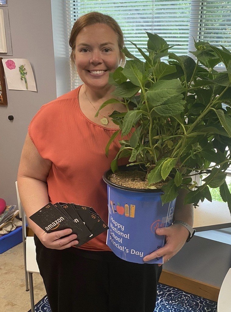 We have an amazing principal and we wanted to celebrate her today for National Principal’s Day with Amazon Gift Cards, flowers, and lunch. You’re the best Mrs. Hamilton! #sylvanisourhappynest