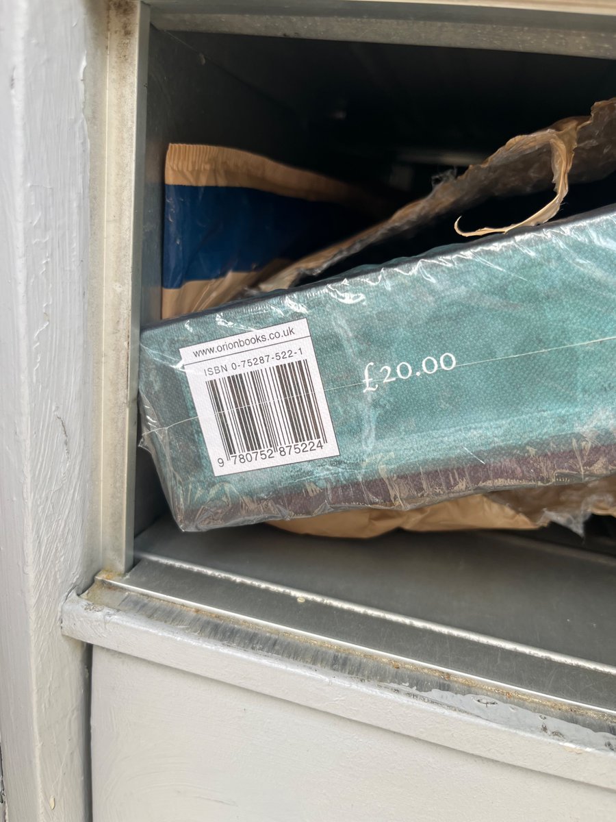 LitKnitWit's tweet photo. Hey @USPS and @USPSHelp. The signed book I bought was shoved in the mailbox, wedged, torn, and won’t come out. Was it that hard to walk two doors down and drop off the package? https://t.co/tV2TfH6wgM