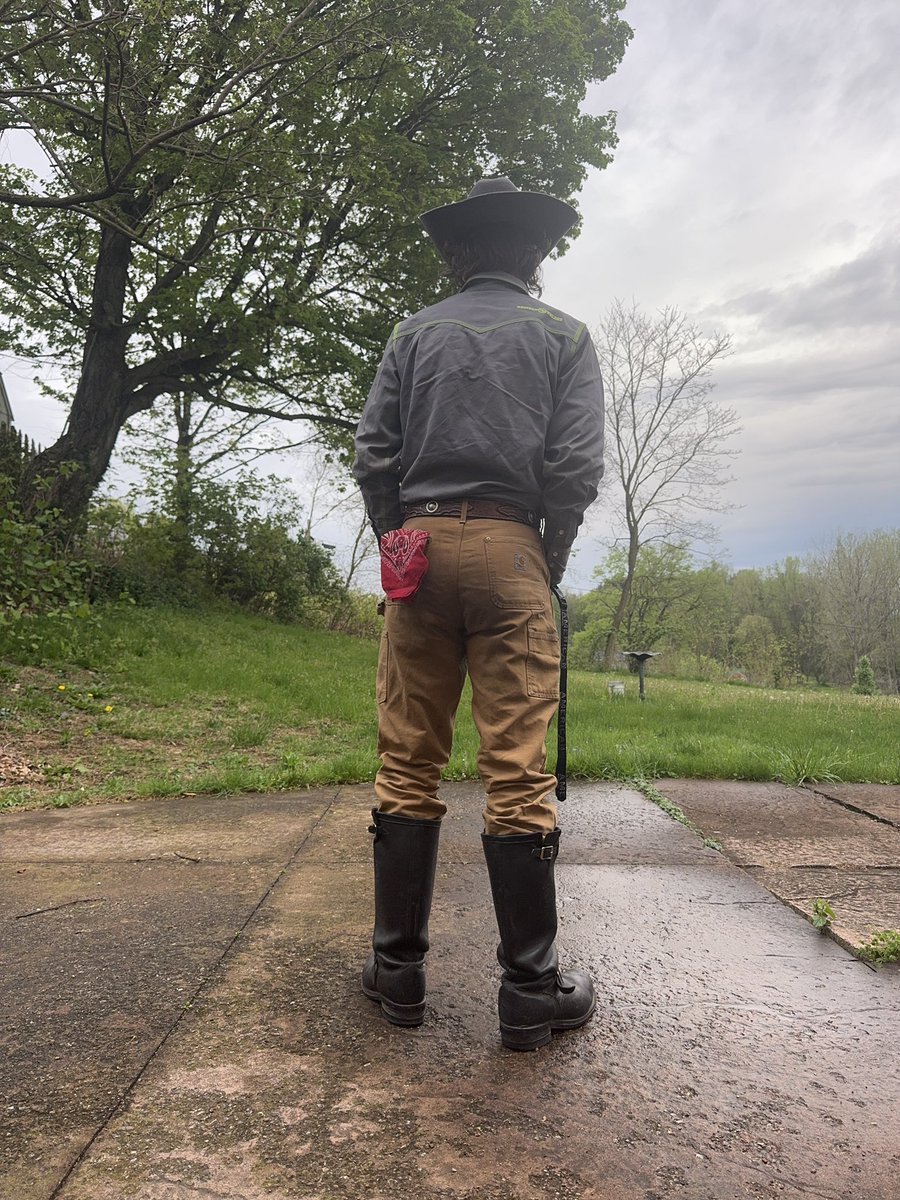 LockedAlphaColt tweet media