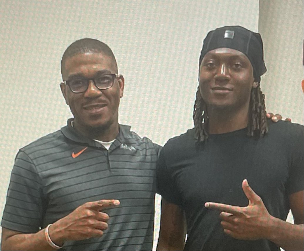 Great visit and conversation with <a href="/_CoachKThompson/">𝐊𝐞𝐯𝐢𝐞 𝐓𝐡𝐨𝐦𝐩𝐬𝐨𝐧, 𝐄𝐝.𝐒.</a> <a href="/CowboyFB/">OSU Cowboy Football</a> thanks for stopping by #Grateful 
#Wake_EmUp5 #CTC 
<a href="/clarencemcdoug1/">Coach McDougal</a> <a href="/BrettSShufelt/">Brett Shufelt</a> <a href="/CoachHallSr2/">Jamal Hall Sr.</a> <a href="/coachzachgreen/">Zach Green</a> <a href="/coach_pennock/">Blake Pennock</a> <a href="/Gulfport_FB/">Gulfport Football</a> <a href="/MGCCC_FOOTBALL/">MGCCC Football</a>