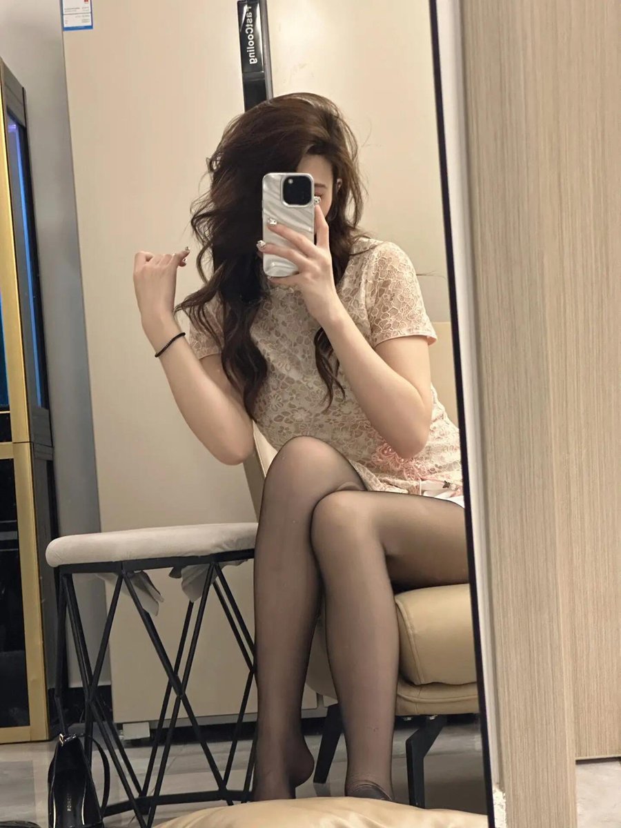 不知道为什么感觉自己越来越像个少妇了 怎么回事？ #纽约 #附近交友 #私信 #女大学生 #服务 #华人留学生