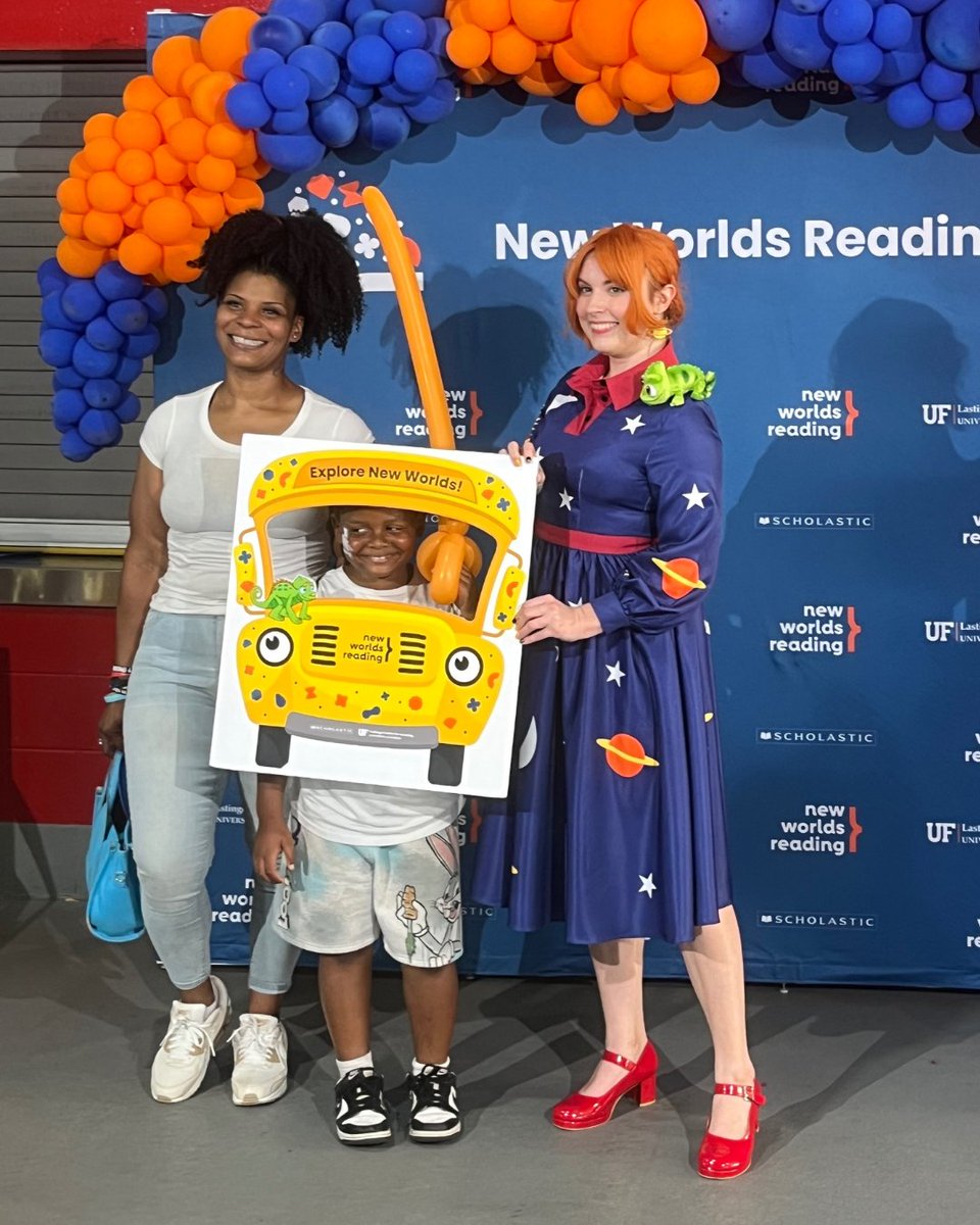 It's been an amazing month filled with fun literacy nights, exciting community events and, of course, our annual Book Bash. Thank you to the all of the families, schools and organizations that made these events such awesome celebrations of reading and learning!