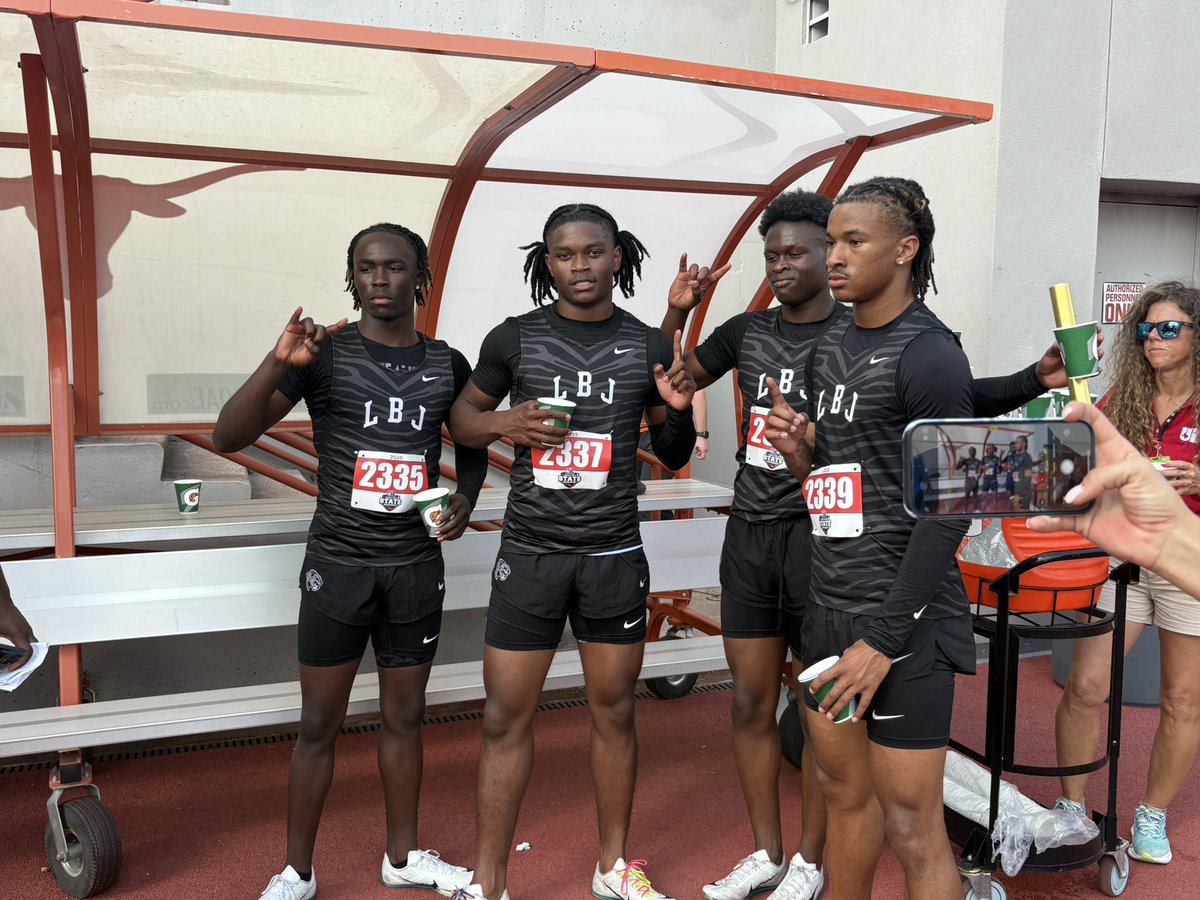 2X state champions!! 🏆🏆 LBJ boys also win the 4x200 relay state championship. <a href="/joe_rauls/">Joe Rauls</a> <a href="/AISDAthletics/">Austin ISD Athletics</a> <a href="/LBJJags/">LBJ Early College HS</a> #UILState