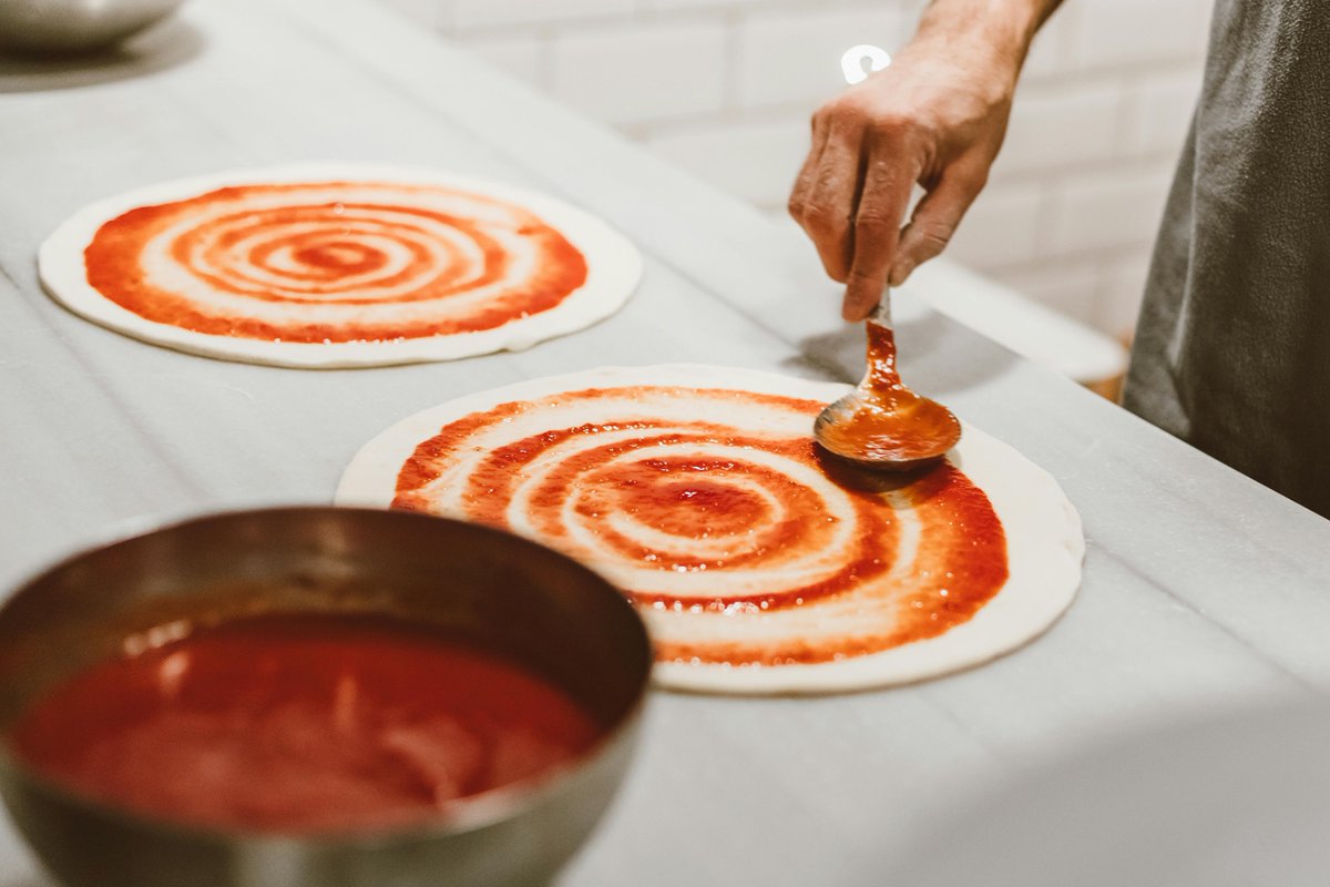 jrkitchenkraze's tweet image. Shop now—create your perfect pizza and sauce in your kitchen stocked with your favorite cookware! 🍕🍅

jrkitchenkraze.com

#PizzaNight #HomemadePizza #KitchenCookware #SauceFromScratch #CookwareEssentials #HomeChef #PizzaPerfection #CookingAtHome #CulinaryTools #ShopNow