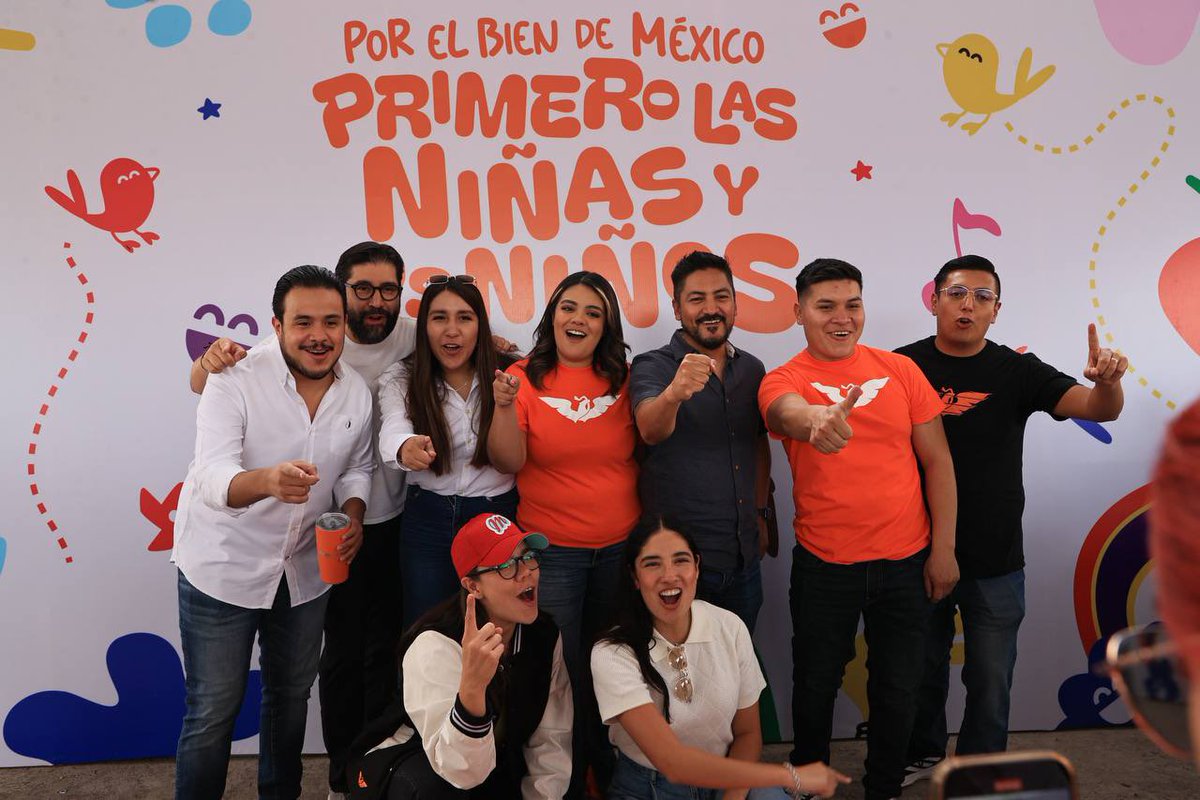 Continuamos con la celebración del Día de las Niñas y Niños con el #MovimientoChilango.

Queremos construir con las infancias ese México Nuevo que se merecen, ese país y esa ciudad donde sus sueños se hagan realidad.