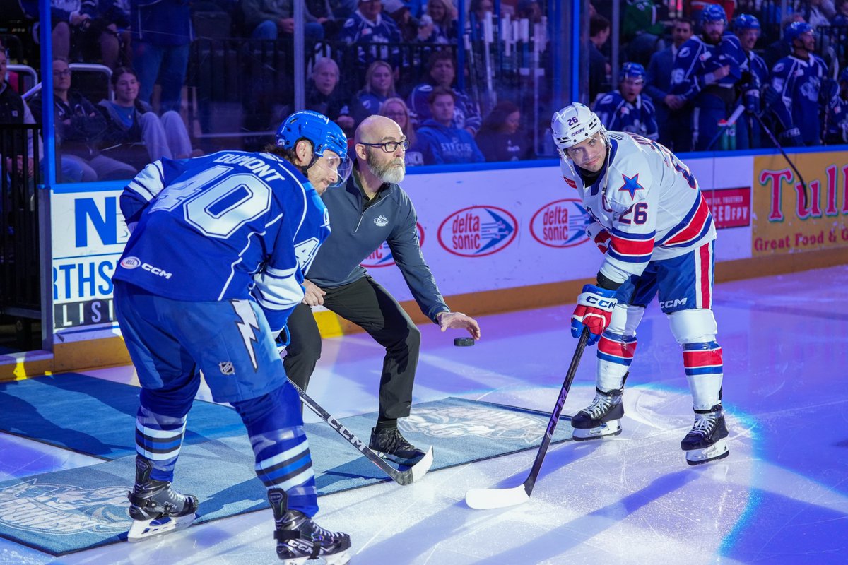 SyracuseCrunch's tweet photo. 2️⃣0️⃣ Seasons!

Thank you to Strength &amp; Conditioning Coach Mark Powell for all the work you've put into this organization during three different affiliations. The gym won't be the same without you.

Enjoy retirement and your time as a new grandpa! https://t.co/5mcBipIsqT