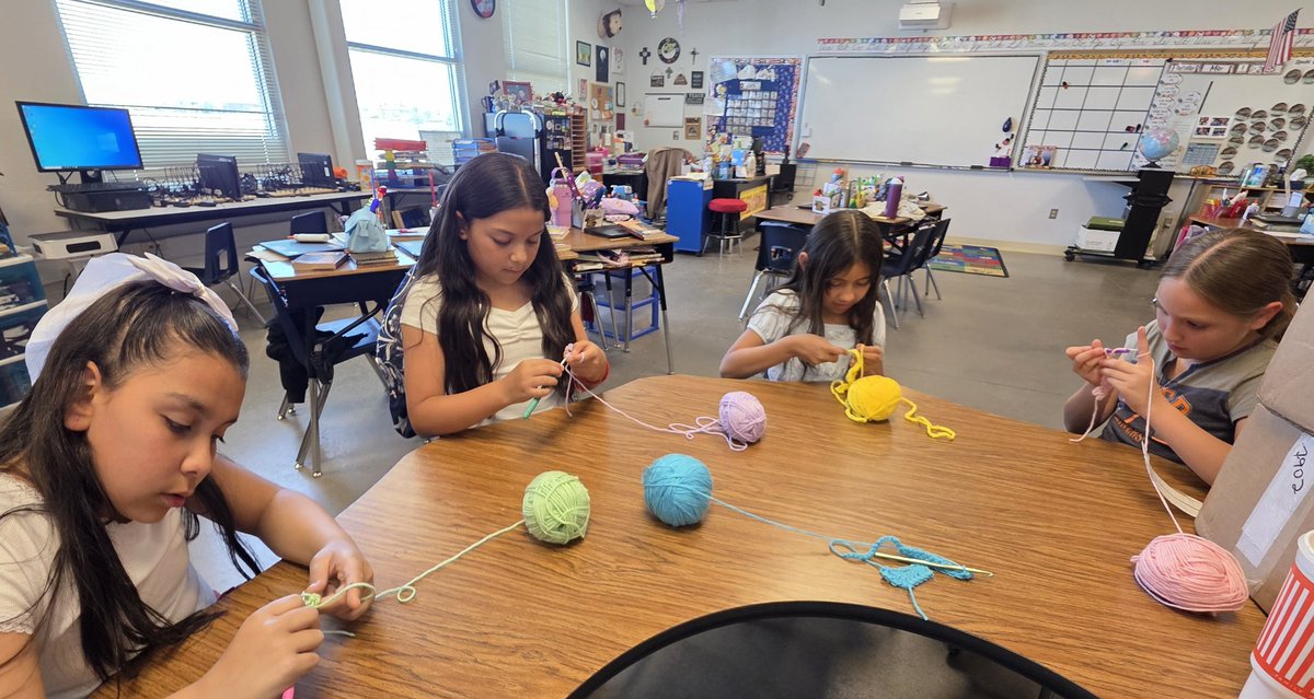 𝓛𝓲𝔃 𝓛𝓾𝓮𝓫𝓴𝓮 (@lluebke_cjes) on Twitter photo Having such a great time with my "Crocheting Club!" My girls asked if I could teach them, and I wholeheartedly said, "Yes!" ❤️ #TeamSISD #ALLIN <a href="/CJordan_ES/">Proud Principal Pidone</a> <a href="/CJ_Lions_CJES/">Chester E Jordan</a> Having such a great time with my "Crocheting Club!" My girls asked if I could teach them, and I wholeheartedly said, "Yes!" ❤️ #TeamSISD #ALLIN <a href="/CJordan_ES/">Proud Principal Pidone</a> <a href="/CJ_Lions_CJES/">Chester E Jordan</a>
