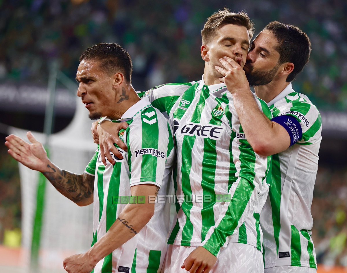 byheslinn's tweet image. Aquí me quedaba eternamente.