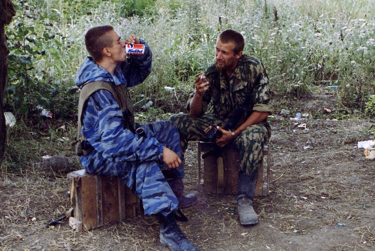 Conversando sobre los acontecimientos de la primera y segunda guerra chechena con <a href="/SensitiveYoungF/">Fran🍯</a>