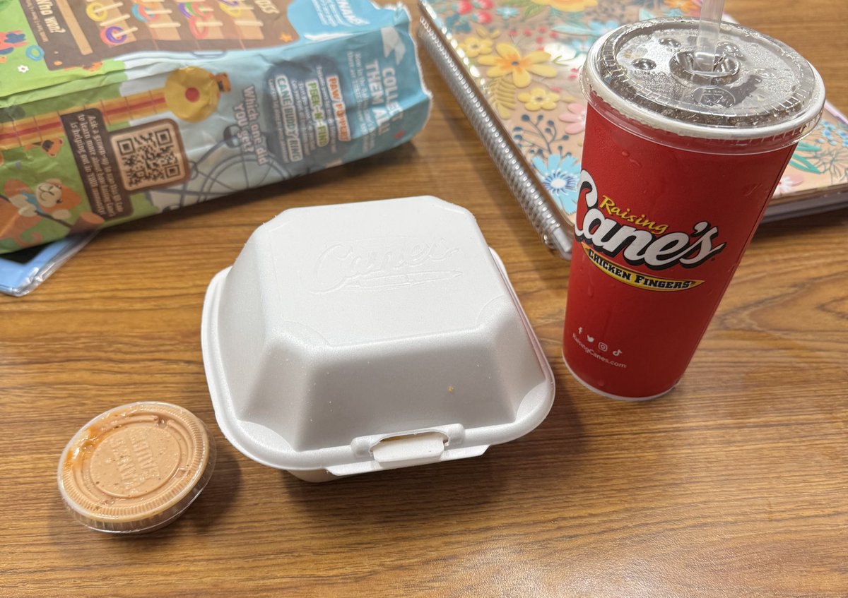 Forgot to post this yesterday- I’m beyond grateful for sweet parents that offer to get us lunch! What a sweet gesture! 💜 #mjejags <a href="/MJEjags/">Jenks Elementary</a>