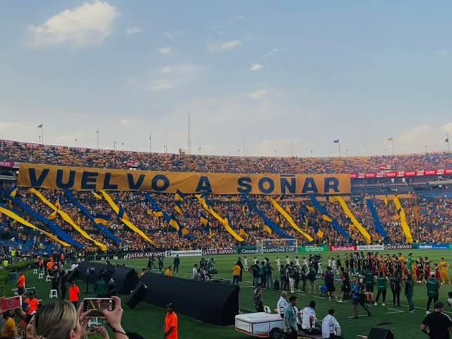 Alguien que los despierte 🤣🤣