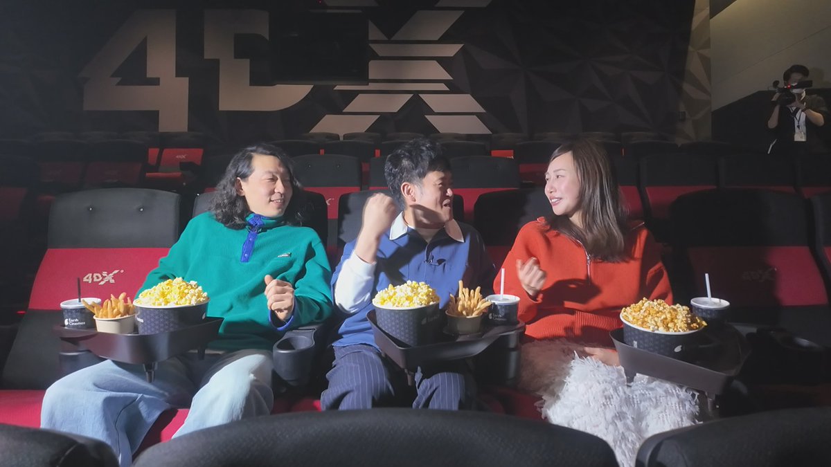 🍿ポップコーンは命、椅子は友達、スクリーンは神…。

暗い空間に座って、始まるまでの“あの数分”
スクリーンが光った瞬間、現実を忘れるあの快感

映画館を心から愛する企画、アースシネマズ姫路の10周年イヤーに特別な新企画がスタート‼️

とにかく、ただ“映画館が好き📽️”ってだけの企画なの💌