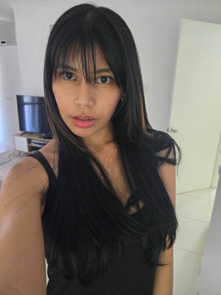 heymarimar's tweet photo. you like
my hair
gee thanks
just bought it 🦛

#darwin #australia #alter #asian https://t.co/y2CnKgg2yn