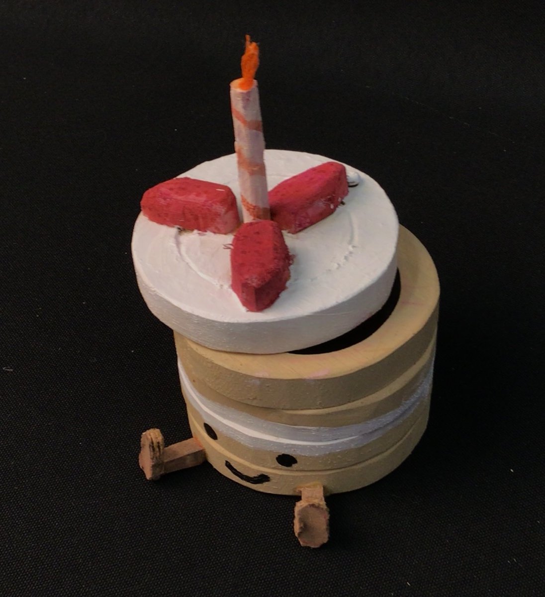 Cute cake for MS moving toy project. Details include, screw to make lid slide open, and thread for candle flames and wick  #makered