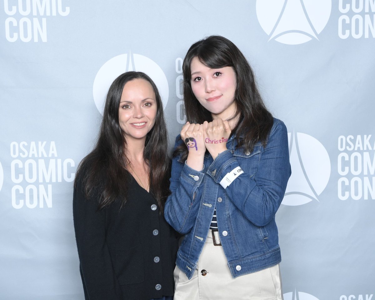 念願のクリスティーナ・リッチと写真を撮りました❤小さい頃にアダムス