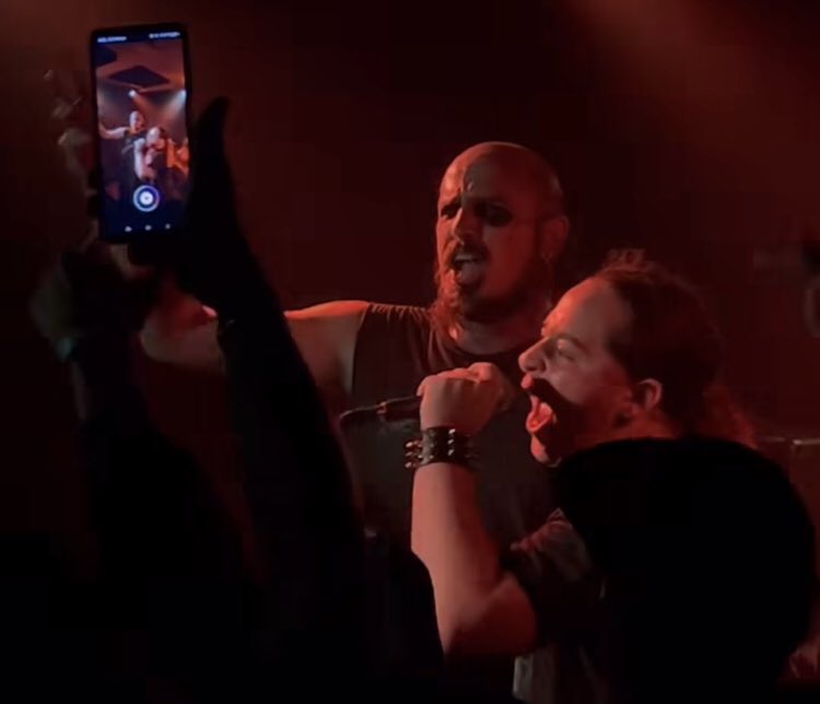 Mister Lexotan tweet media