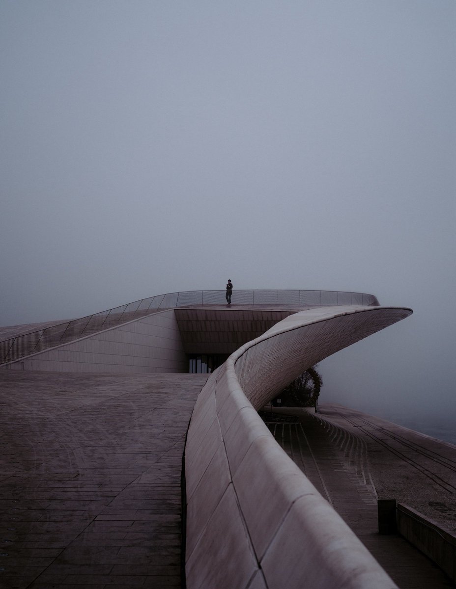 ivar_snaps's tweet image. Lisbon #streetphotography