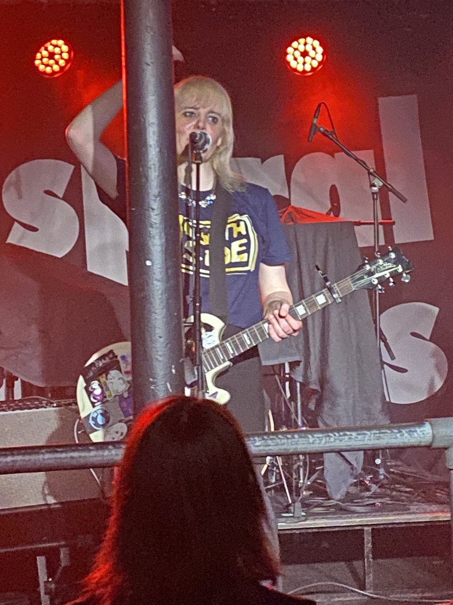 danny watson is now on bluesky.. (@dannydeathdisco) on Twitter photo Top night spent at <a href="/Chinnerys/">Chinnerys</a> watching the fabulous <a href="/KEELEYsound/">KEELEY</a> supporting the ever magnificent <a href="/inspiralsband/">Inspiral Carpets</a> .. here is a picture of <a href="/KEELEYsound/">KEELEY</a> belting it out and another of a very fat bloke and <a href="/therealboon/">Clint Boon</a> .. diet should have started about 4 years ago clearly Top night spent at <a href="/Chinnerys/">Chinnerys</a> watching the fabulous <a href="/KEELEYsound/">KEELEY</a> supporting the ever magnificent <a href="/inspiralsband/">Inspiral Carpets</a> .. here is a picture of <a href="/KEELEYsound/">KEELEY</a> belting it out and another of a very fat bloke and <a href="/therealboon/">Clint Boon</a> .. diet should have started about 4 years ago clearly