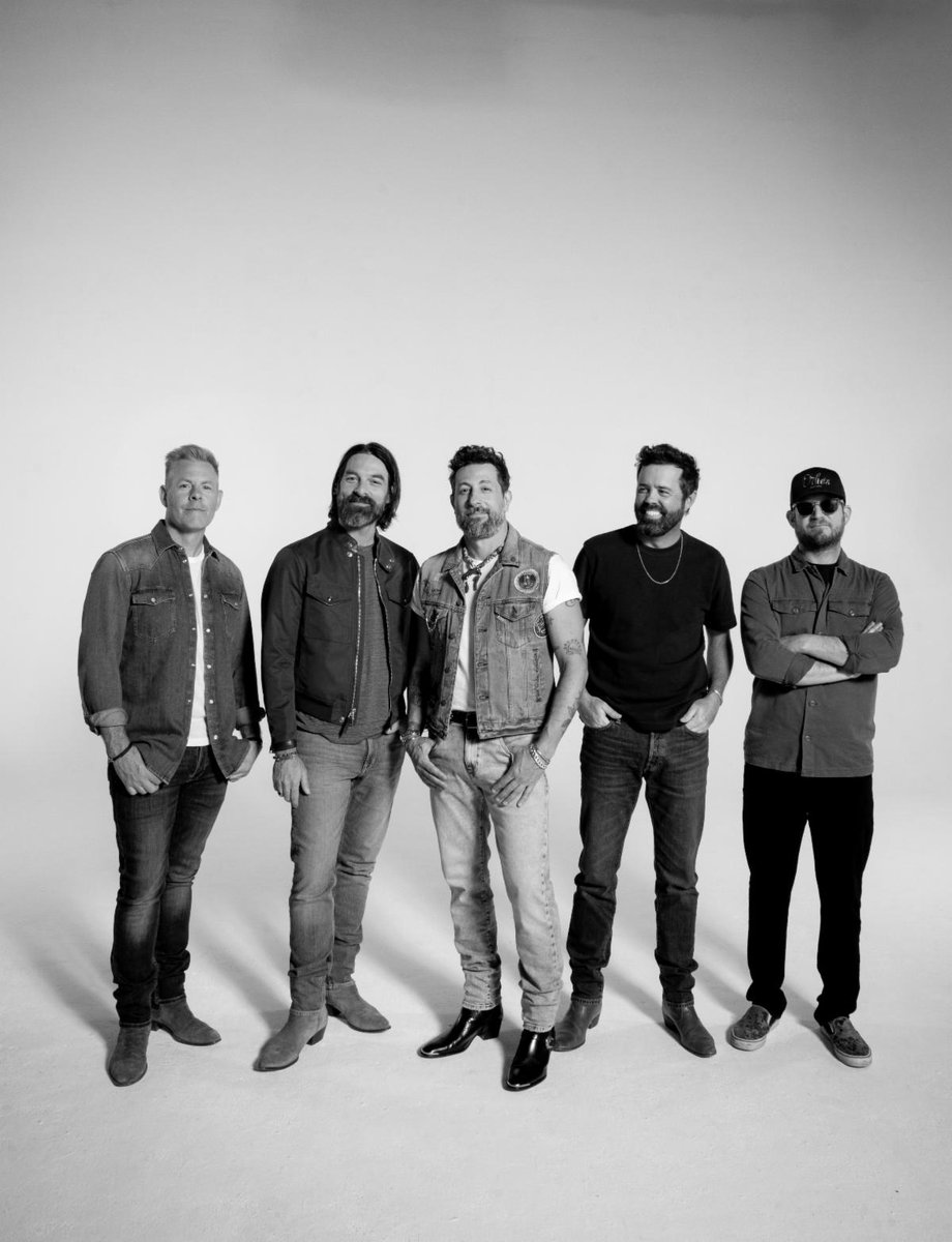 CMNI_More_Music's tweet photo. From "#ComingHome", "#BreakUpWithHim," "#WrittenInTheStars," & "#CantBreakUpNow" with Megan...
#OldDominion: Stripping Down and Reaching Out with "#MeMostNights" as #Tour #Dates #Beckon - By #ChristianLamitschka at #CountryMusicNewsInternational #Magazine https://t.co/AUdwVvSb33 https://t.co/JXa6bGfRIJ