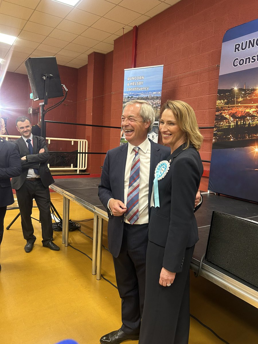 anna_haines11's tweet photo. Just before this was taken, Sarah Pochin asked Farage to move to her good side. He exclaimed "sorry I knew that!"
#runcornhelsby #LocalElections2025 https://t.co/Zzy14ynKKR